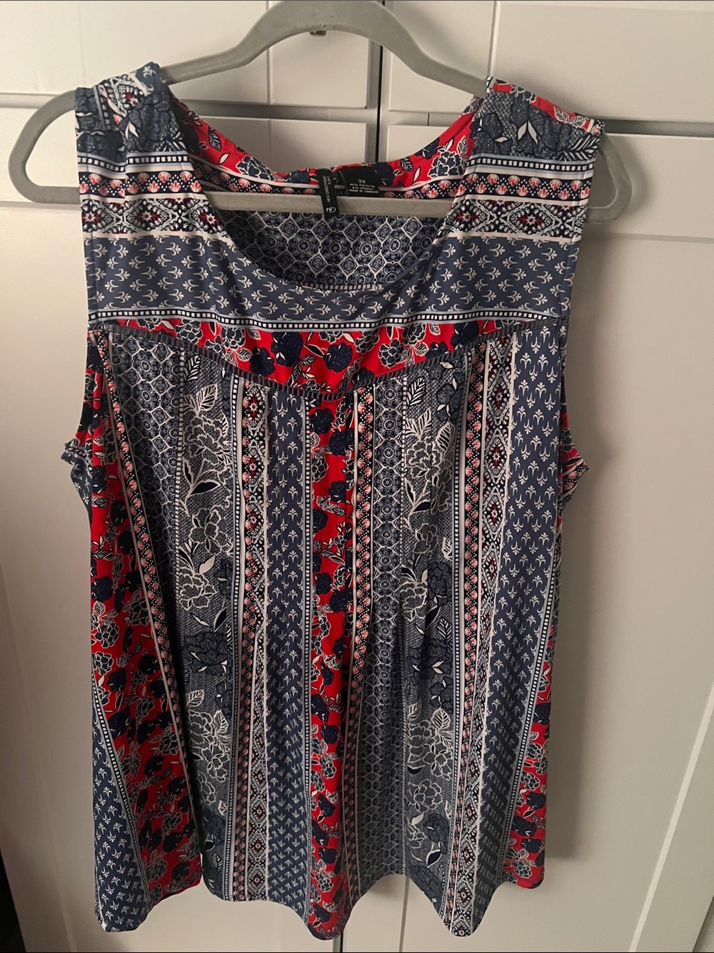 new directions Navy and Red Printed Sleeveless Tank